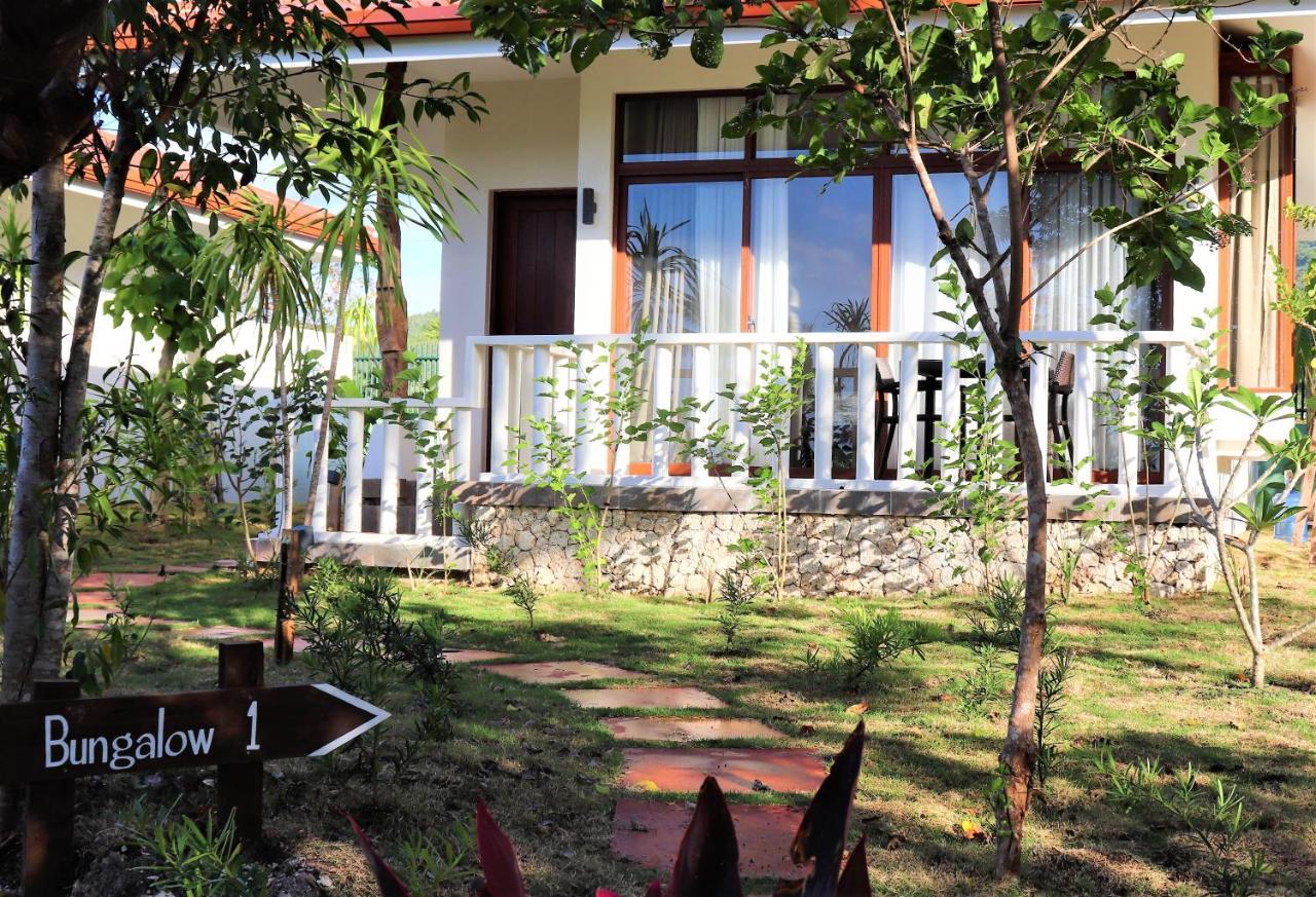 Island View Beachfront Resort 안다 외부 사진