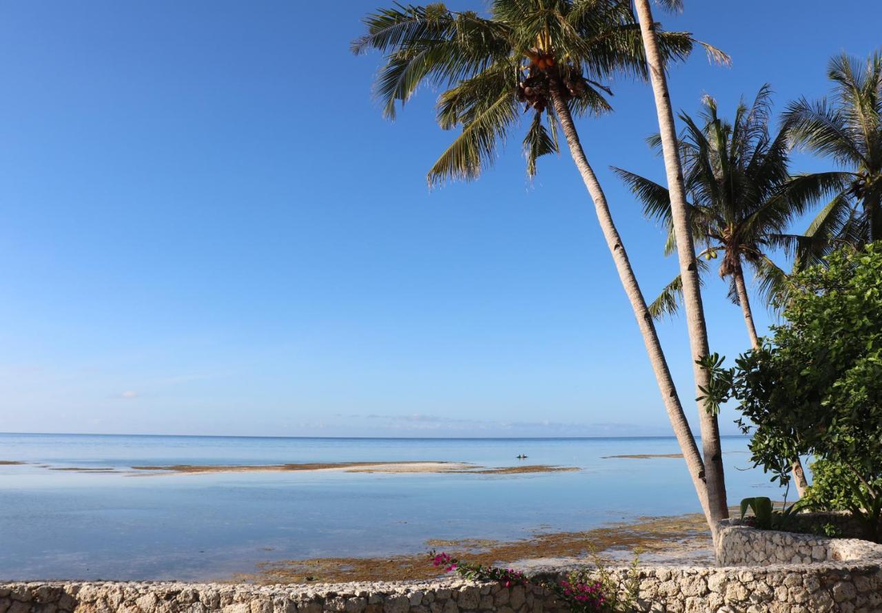 Island View Beachfront Resort 안다 외부 사진