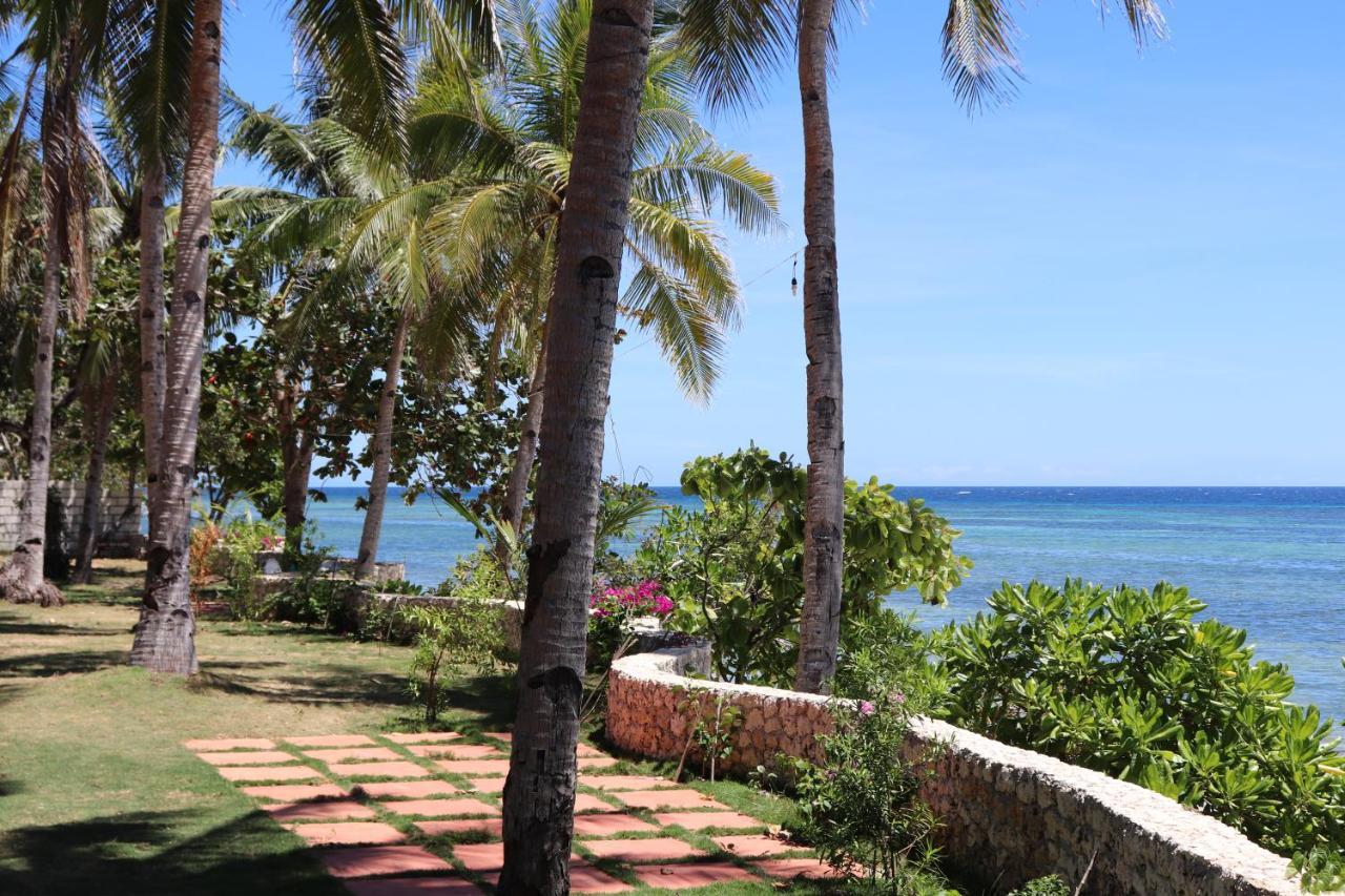 Island View Beachfront Resort 안다 외부 사진